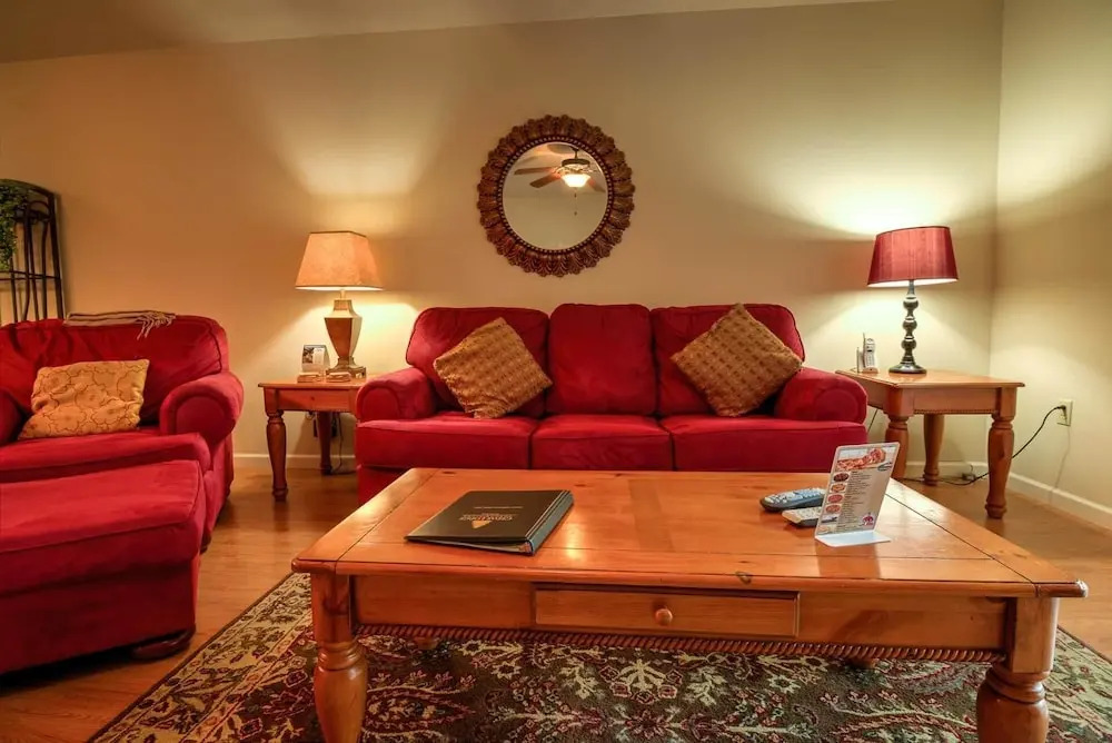 Cedar Lodge 103
