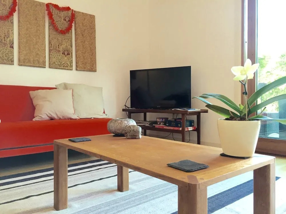 The Eco-Flat