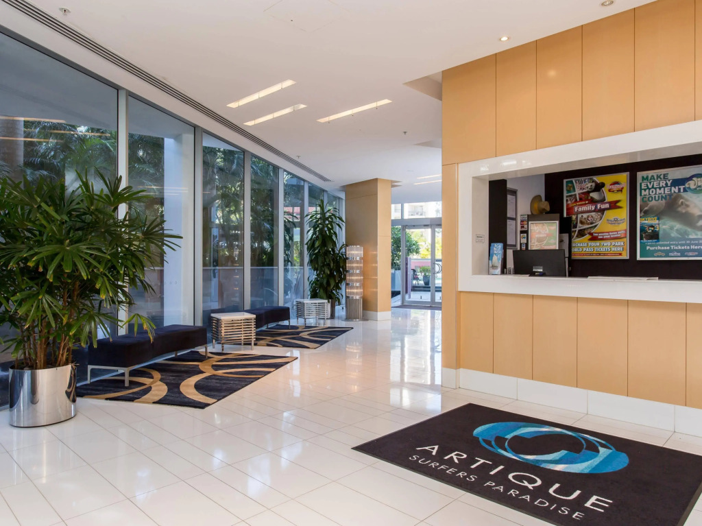 Artique Surfers Paradise - Official
