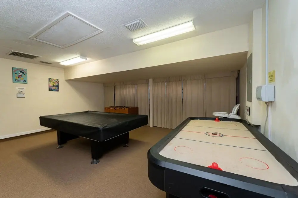 8067WC 4-Bedroom Pool Home near Disney!