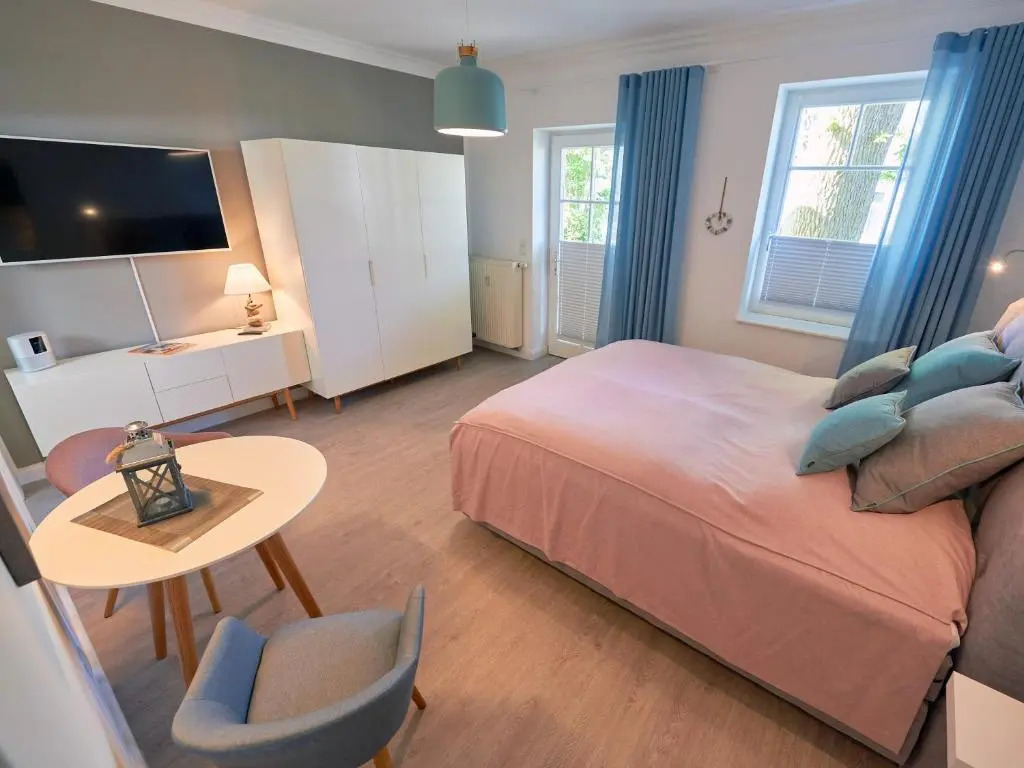 Villa "Saxonia" in Binz - WG 19, strandnah