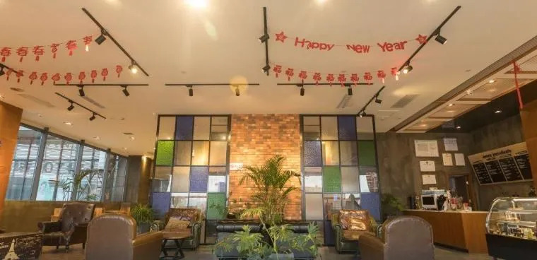 James Joyce Coffetel Yichang East Railway Station Central Bus Station