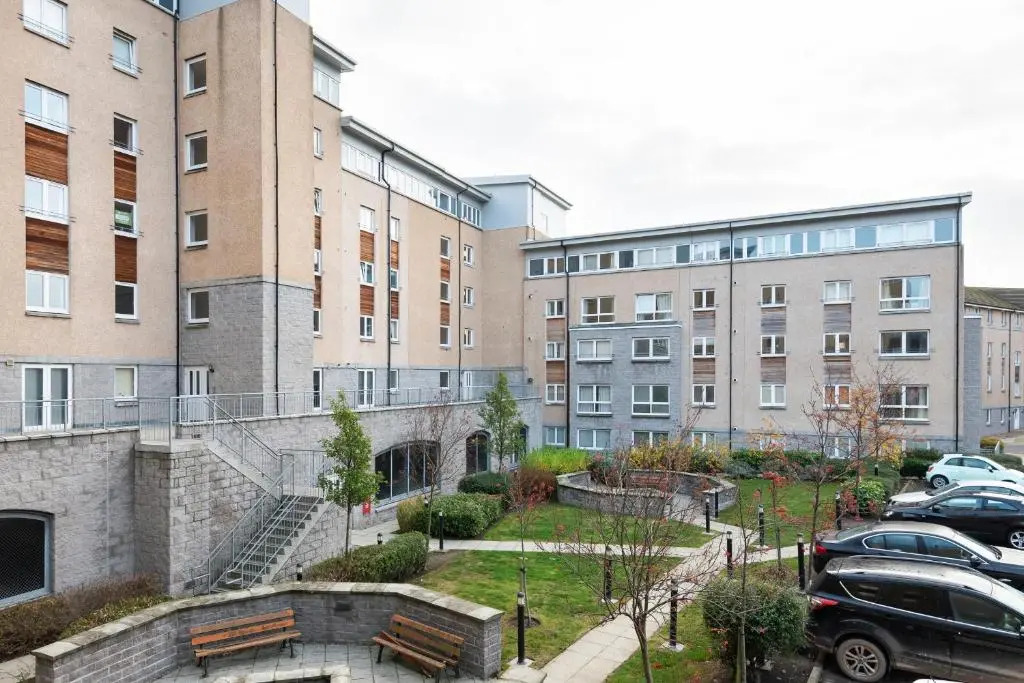 Orange Apartments - Portland Street