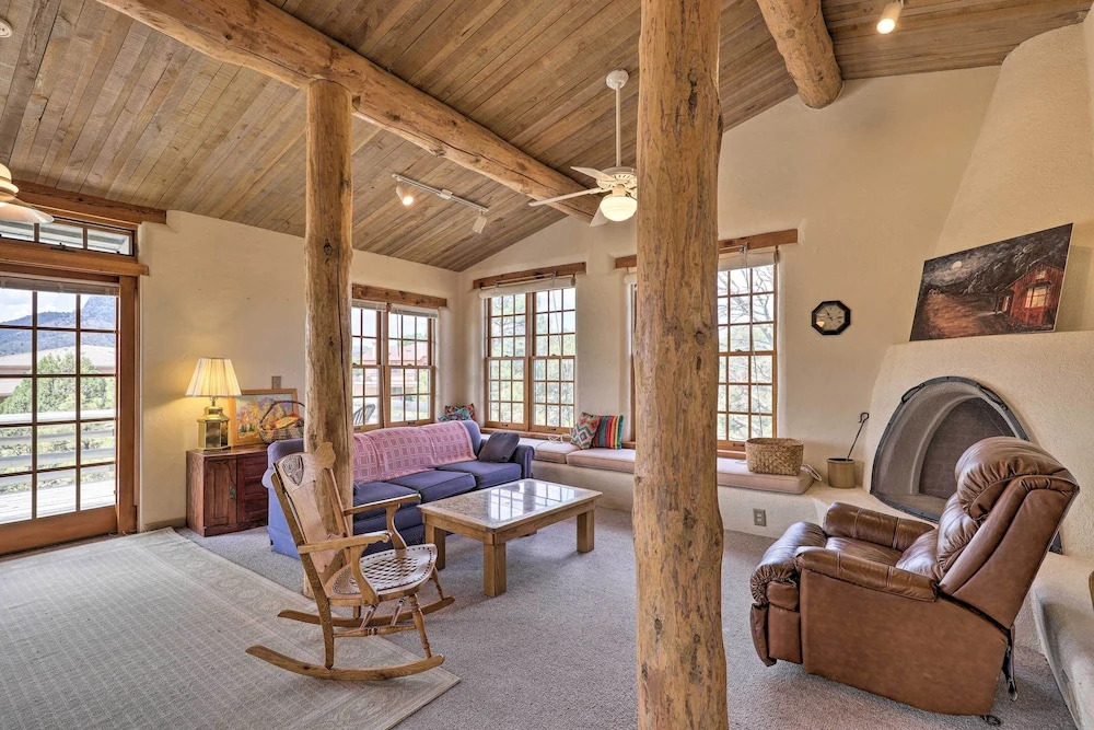 Hike & Relax: Prescott Studio w/ Thumb Butte Views