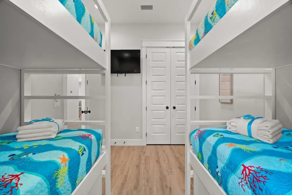 Brand New Home with In-ground Pool, Four Houses From Beautiful Laguna Beach
