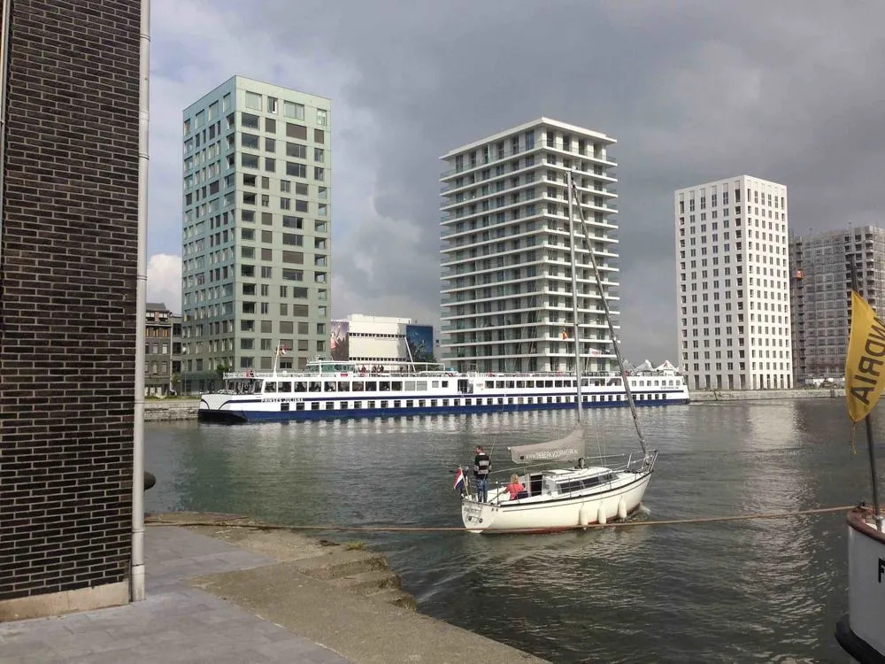 Red Star Apartments