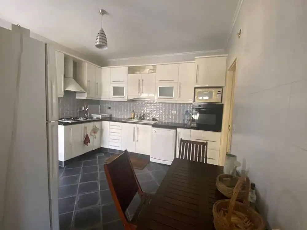 Stunning 2-bed Apartment in Achrafieh Beirut