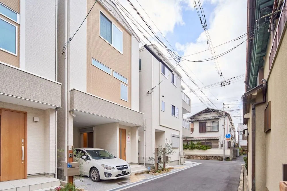 NeiHan Yakyo House