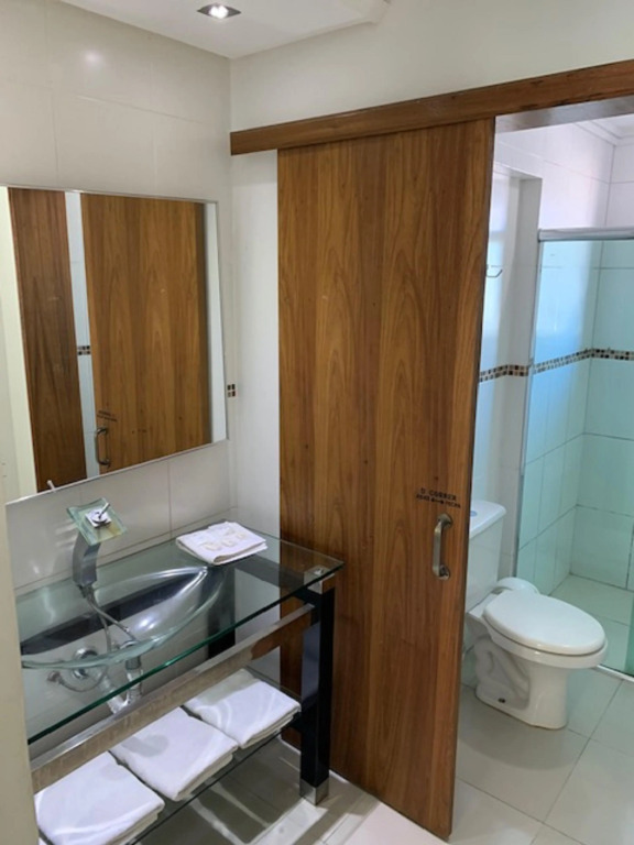 Emirates Hotel & Suites
