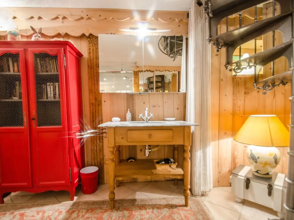 Beautiful Apartment With a Somewhat Unusual Layout Less Than 1km From the Slopes