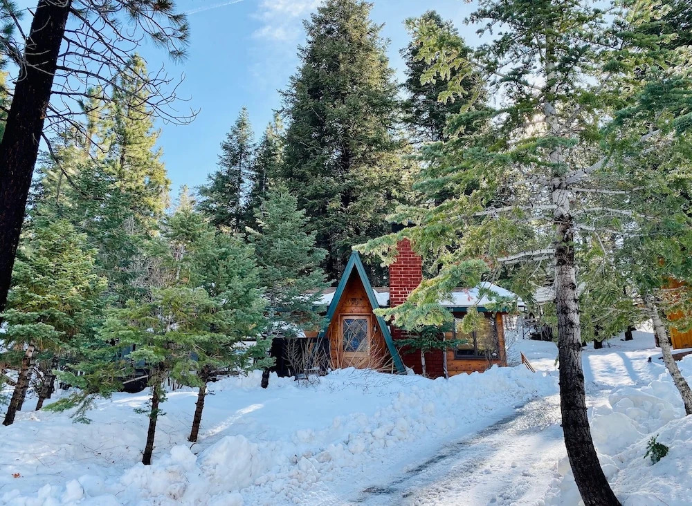 Moonlight Lodge