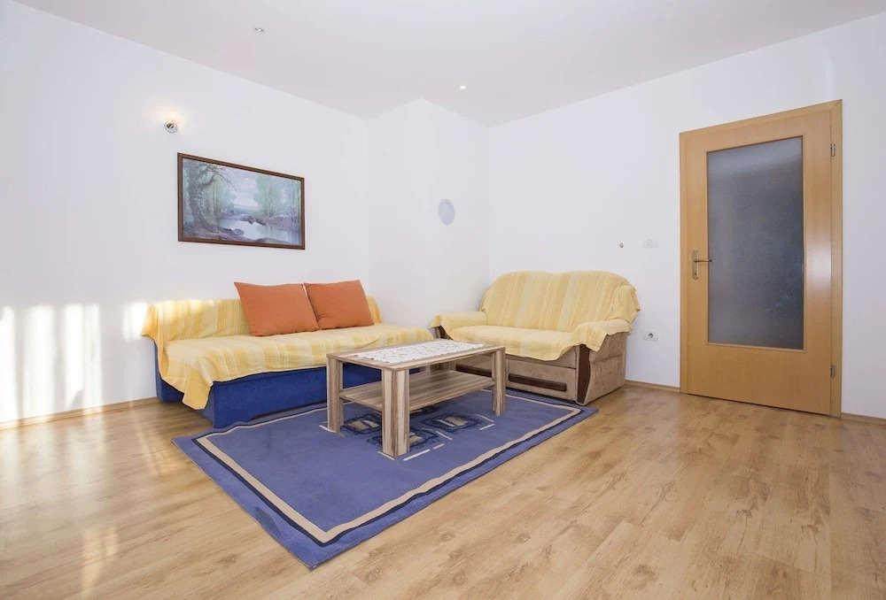 Apartments Alen / Two Bedroom A5