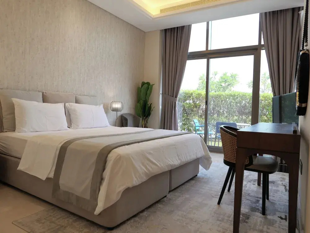 Sea & Garden View Apartments - The 8