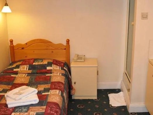Old Ridgeway Hotel