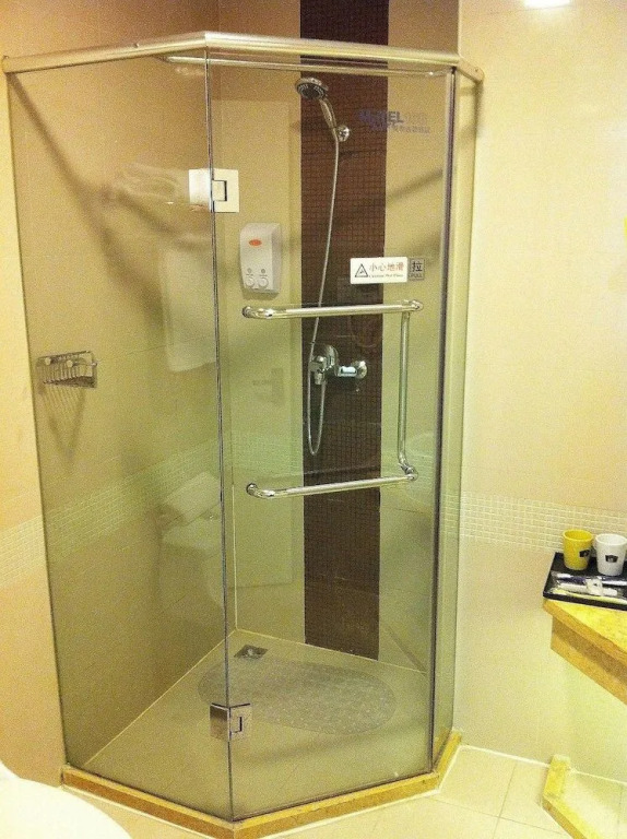 Home Inn Hotel