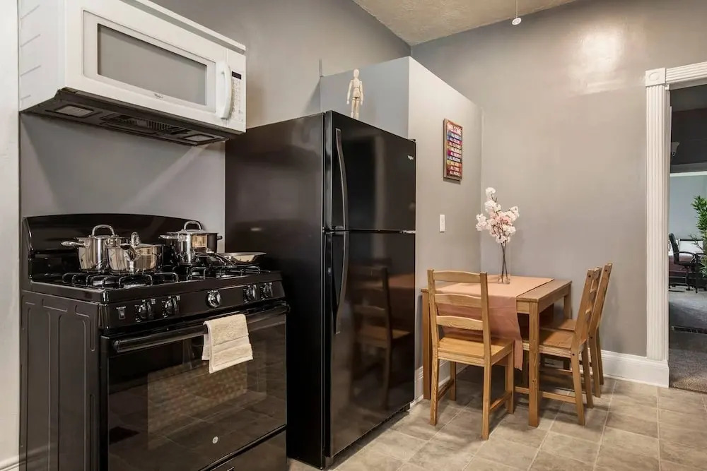 Historic 3BR home with backyard in Shelby Park