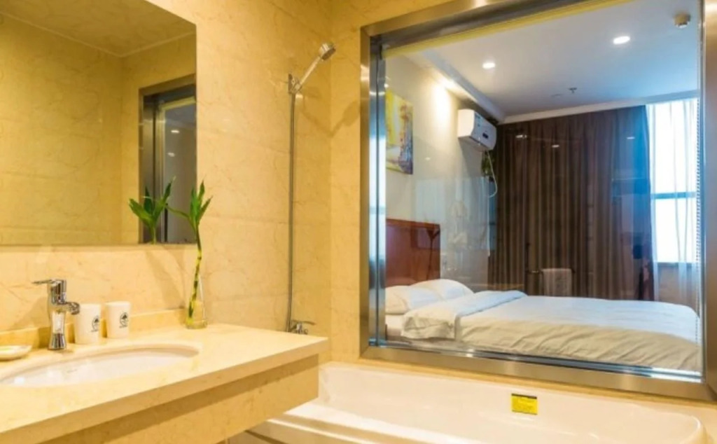 GreenTree Inn Wuxi Jiangyin Huashi Avenue Huaxi Village Hotel