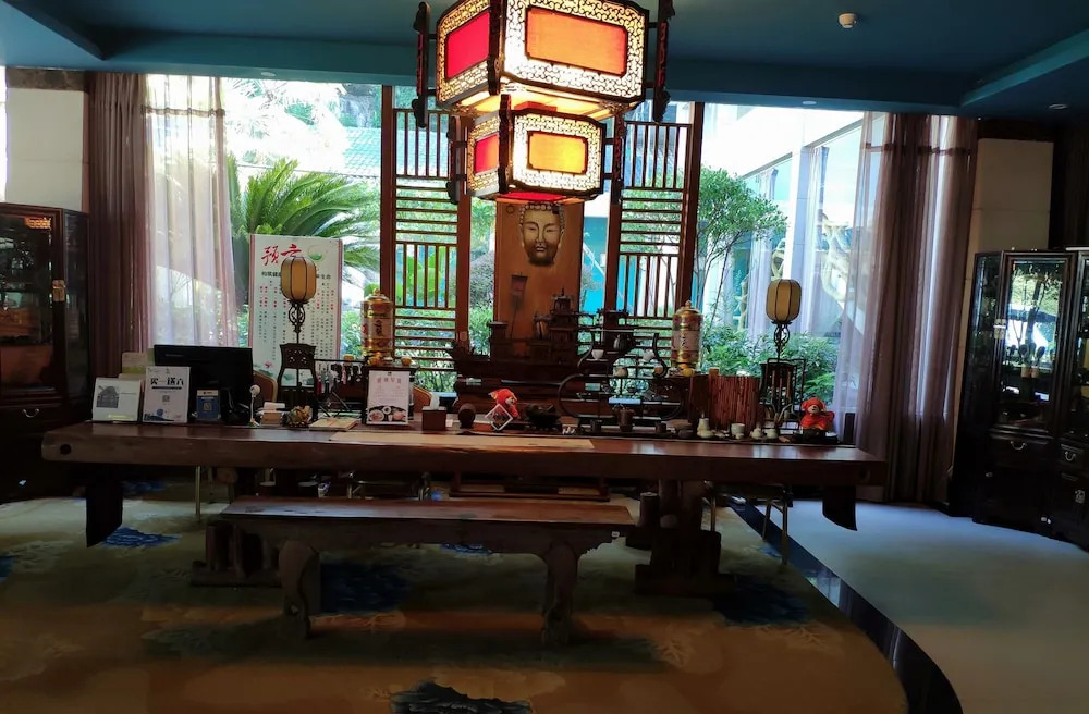 Prdeiction Hotel