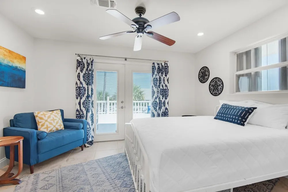Makarios Beach Blu