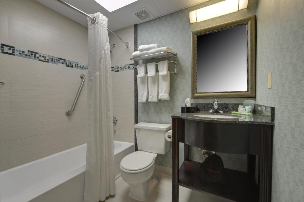 Holiday Inn Plainview-Long Island by IHG