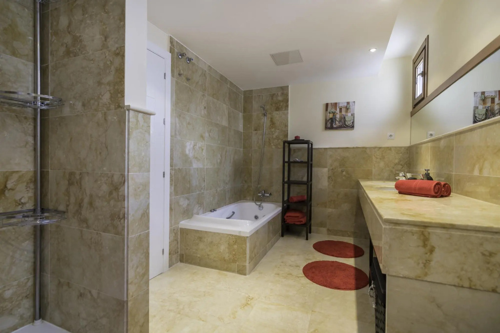 28039 - Great penthouse near beach