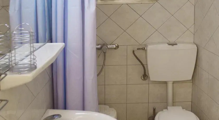 Karampela Rooms