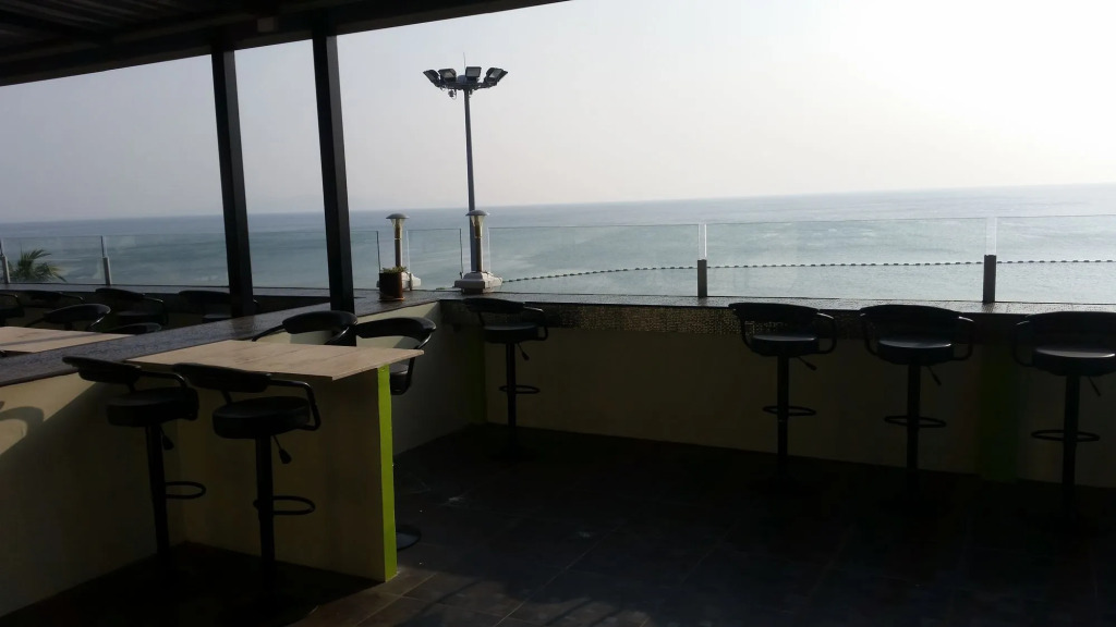 Barfly Pattaya Hotel