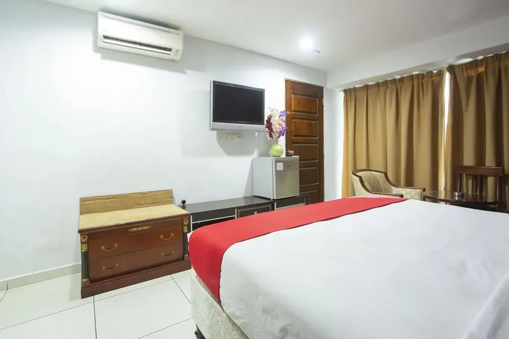 Oyo 90624 Thank Q Inn 4