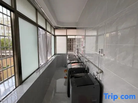 Runhong Serviced Apartment (Nanshui Market)