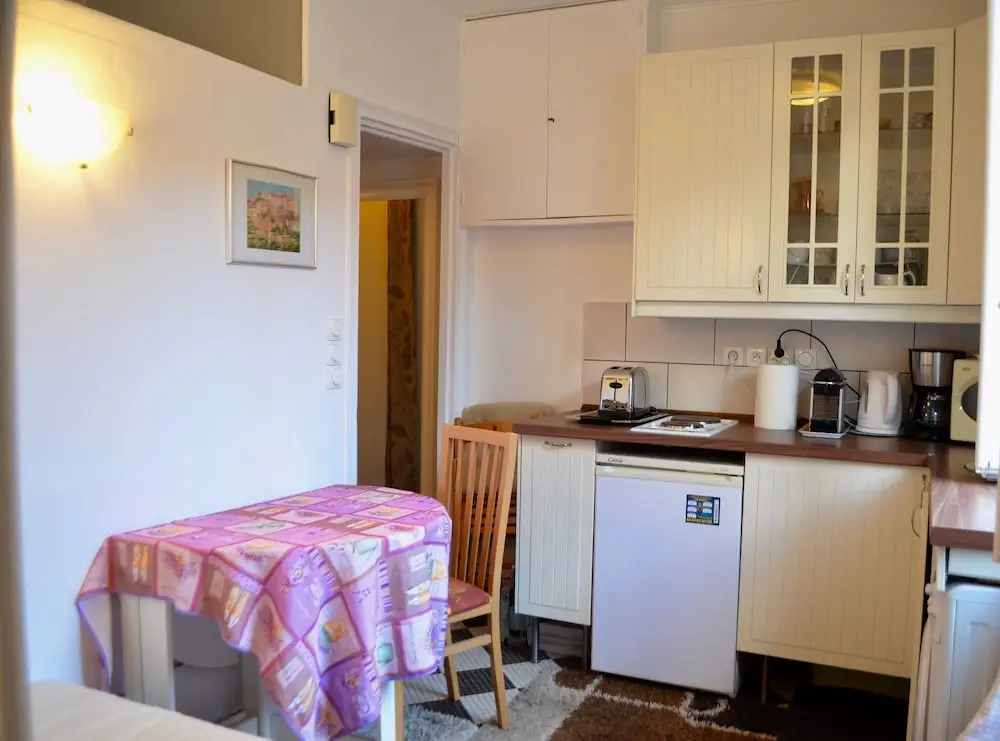One Bedroom Flat in Montparnasse