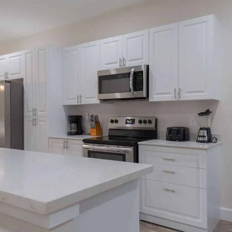 4449 Lovely 5BD For Your Family
