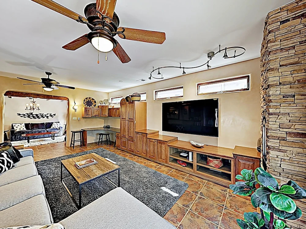 New Listing! 2,000 Square Foot Near Plaza 3 Bedroom Home