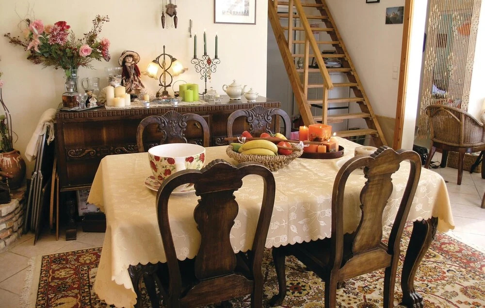 Amazing Home in Methoni Messinia With Wifi and 4 Bedrooms