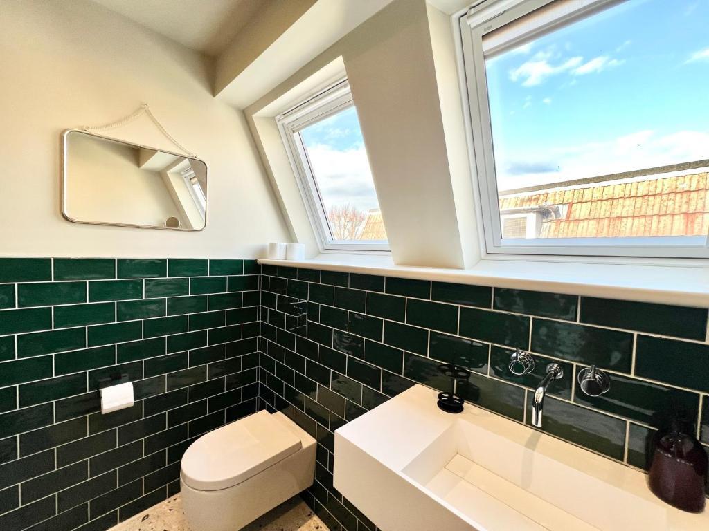 Redland Suites - Apartment 7
