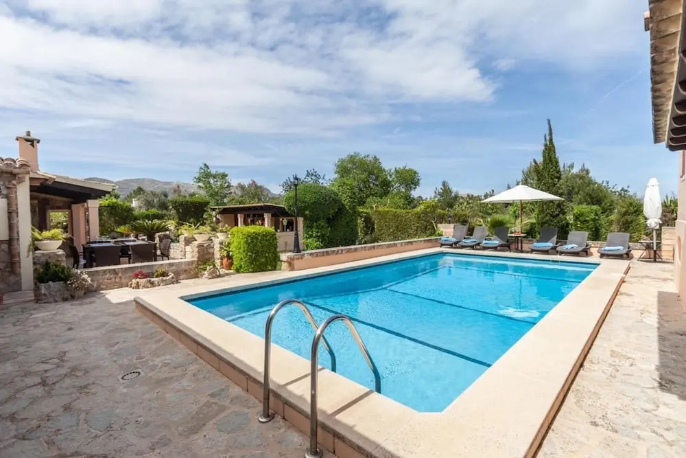 Villa - 3 Bedrooms with Pool - 103173