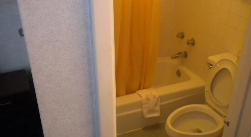 Days Inn-Charlotte Center City