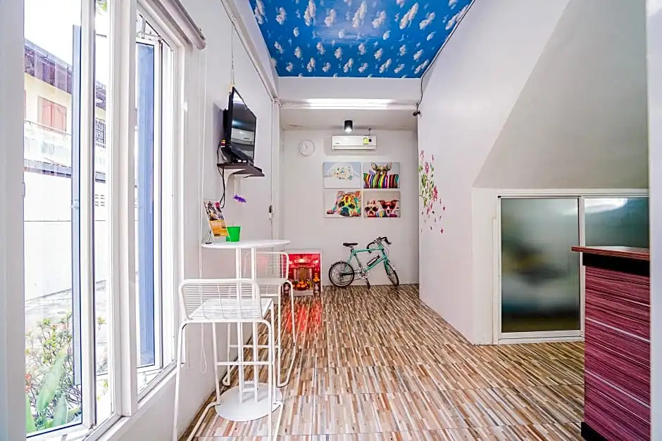Station 14 Apartment