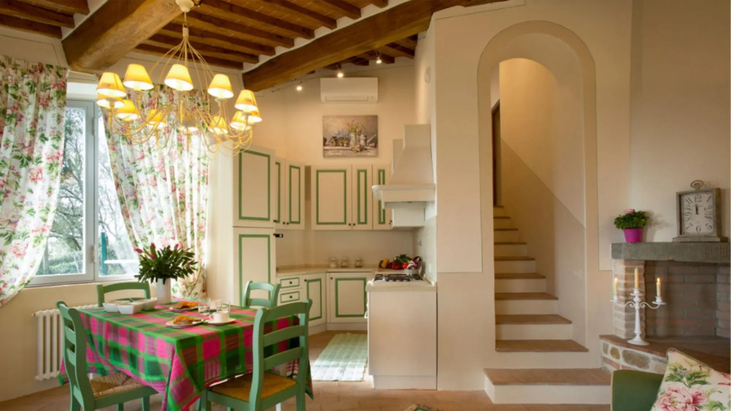 Independent Luxury Villa With Pool and Jacuzzi in the Chianti Region-podere Degli DEI