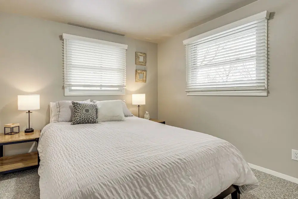 3 Blocks to Lambeau Field! Bright Home w/ Yard