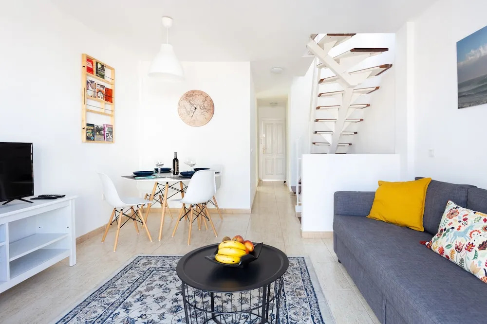 Charming Sunset Apartment