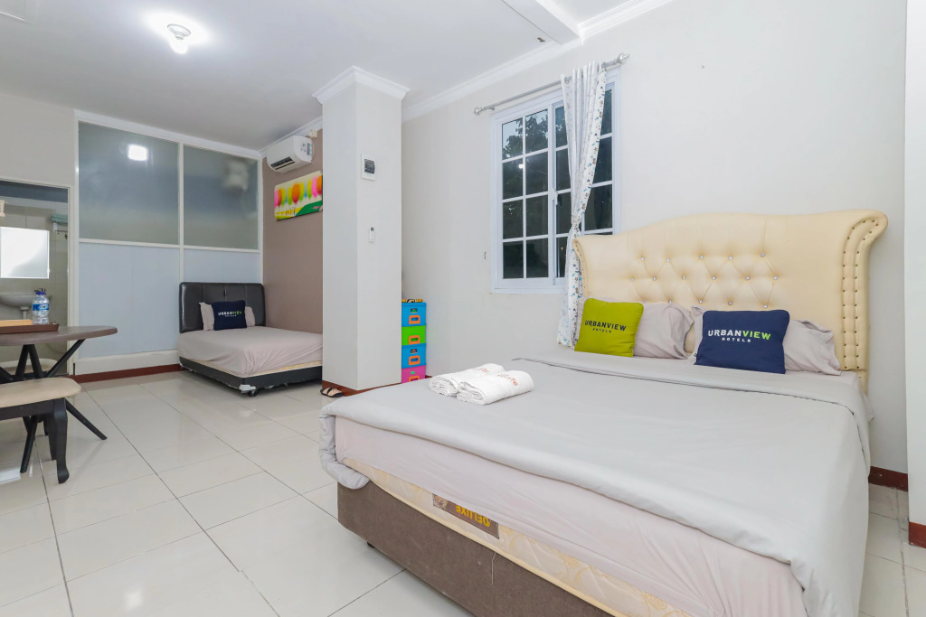 Urbanview Hotel Sofie Syariah Sidoarjo