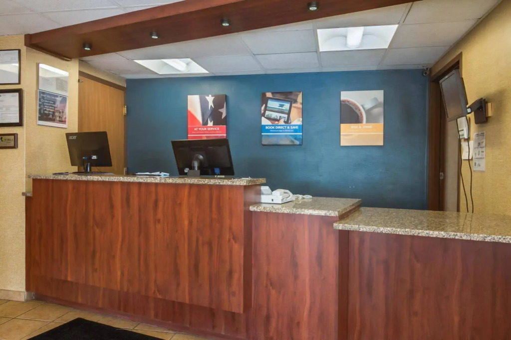 Motel 6-Madison, WI - East
