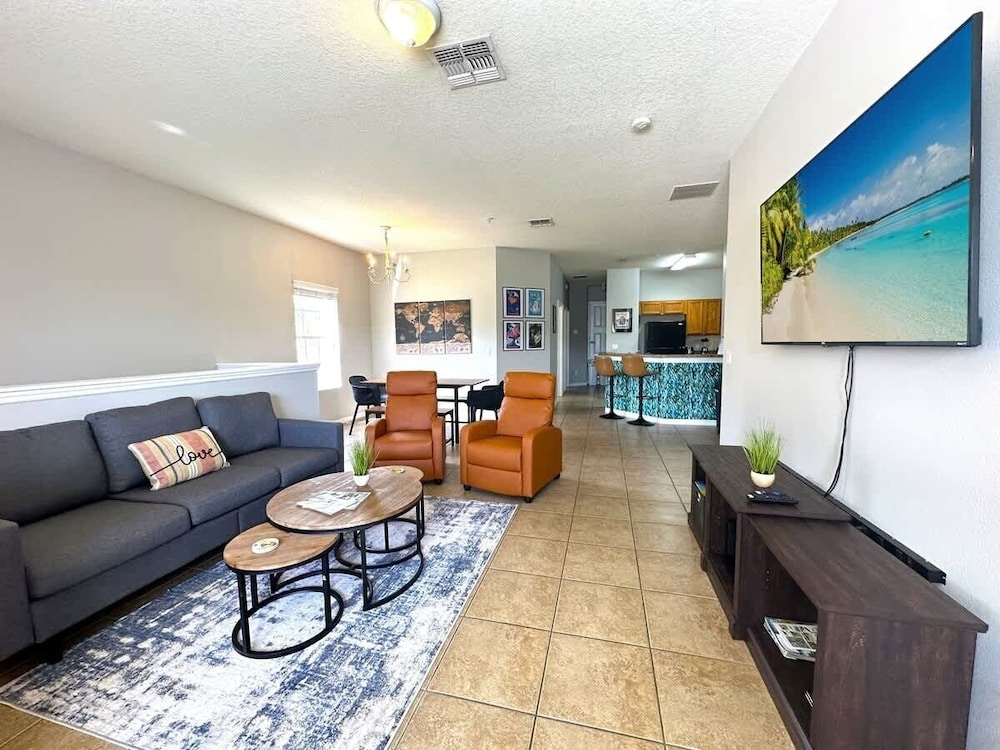 Very Near Disney 3 Bd Condo Walmart 1 Min Away 3 Bedroom Townhouse