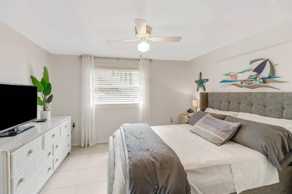 116 Bay Mar Dr