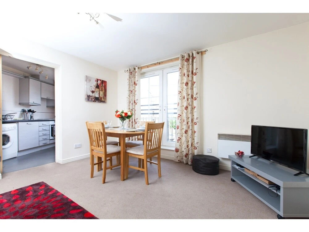 Giles St Gem - Spacious, Near The Shore, Parking