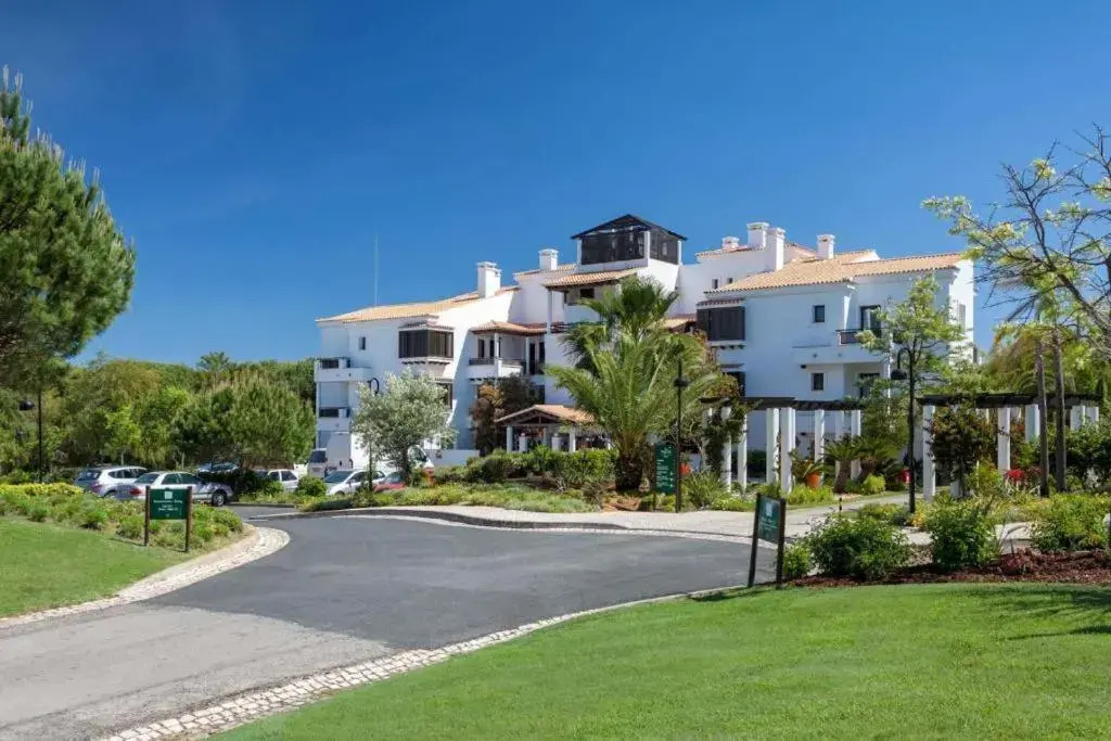 Pine Cliffs Suites