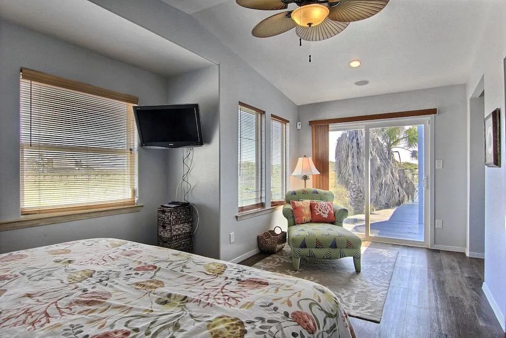 Beach Bungalow 3302 by RedAwning
