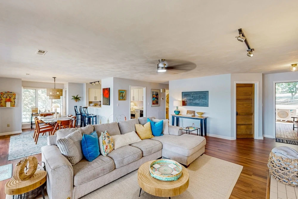 Another Tequila Sunrise - Lakefront Condo W/breathtaking Views & Wheelchair Accessibility