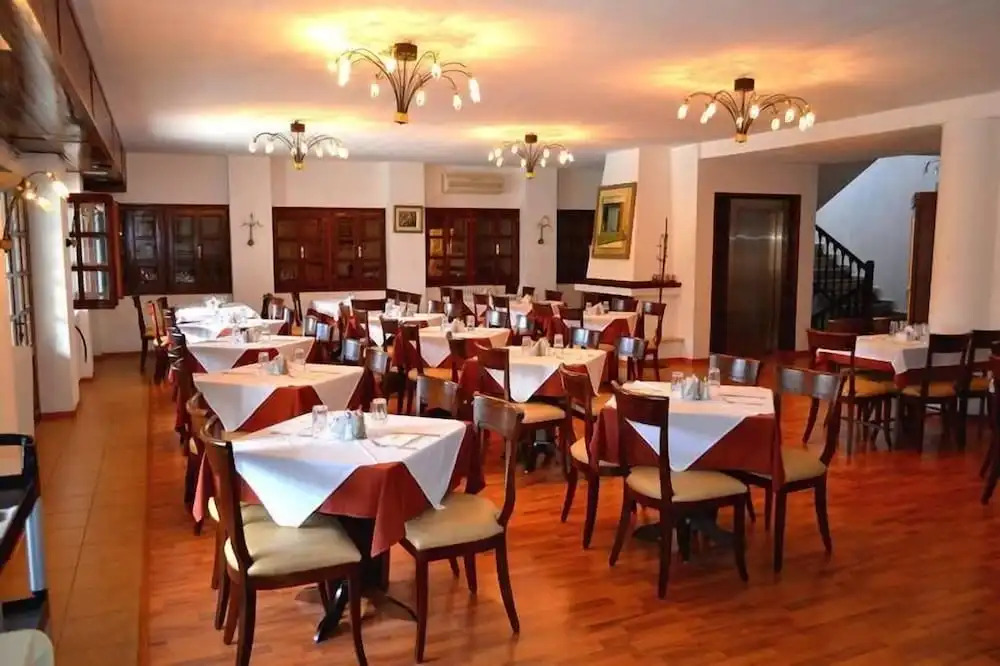 Aglaida Hotel