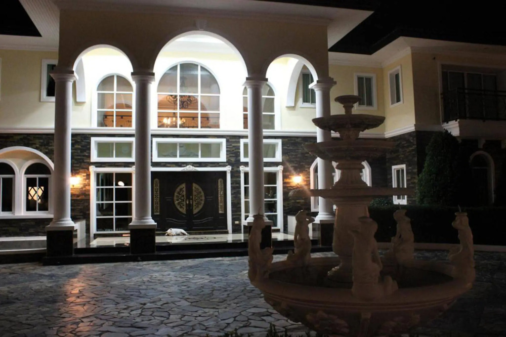The Mansion